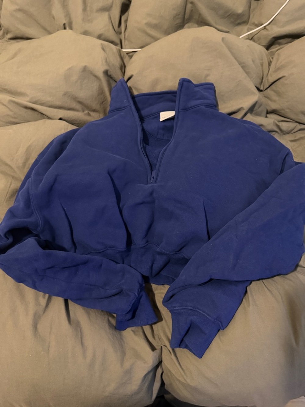 Aritzia Cropped Quarter-Zip Pullover